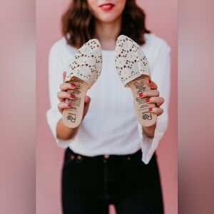 *BRAND NEW/NEVER WORN* Rollasole Bohemian Slide Shoes